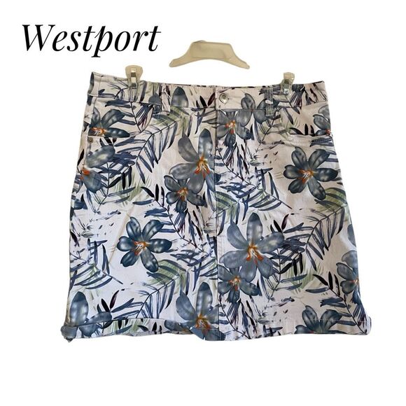 Westport Dresses & Skirts - Westport Size 8 Skort Skirt Tropical Summer Wear Blue White Palm Tree